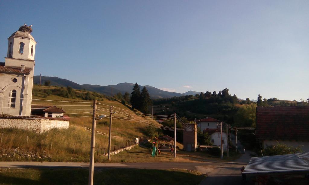 Guest House Lorian Madzhare Exterior foto